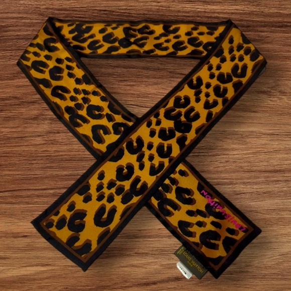 ♥️Sold♥️ Louis Vuitton Silk Bandeau Twilly Stephen Sprouse Collab Leopard Print - Picture 2 of 3